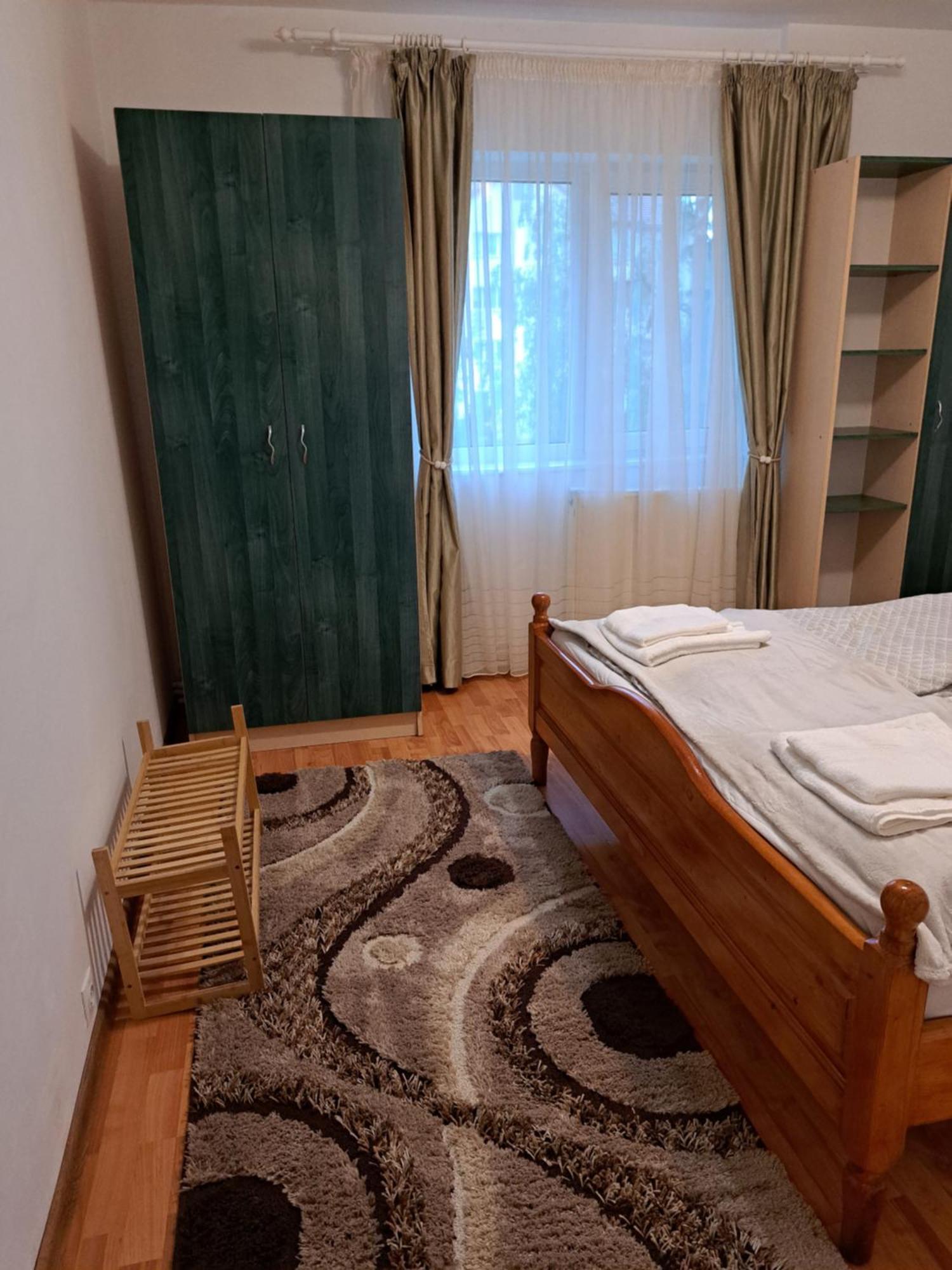 Deny Apartman Sfântu-Gheorghe Exteriör bild